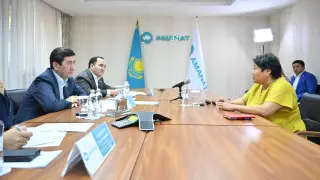 Спикер Мажилиса провел личный прием граждан