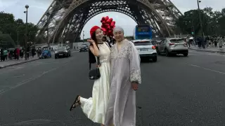 "Тосынсый жасадым". Анасын Еуропаға апарған қыз қызық оқиғаларын айтты