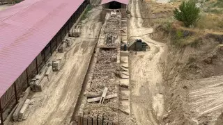 "Жаппай ауру болдық". Қайназар ауылының тұрғындары кірпіш зауытын көшіруді талап етті