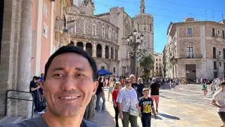 "Там мало амбициозных". Работающий на топ-позиции в Бельгии казахстанец о менталитете, условиях и ценности