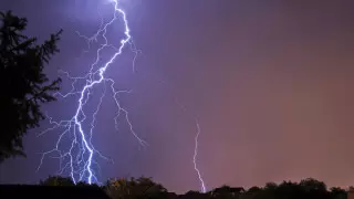 Дожди с градом ожидаются почти во всех областях Казахстана