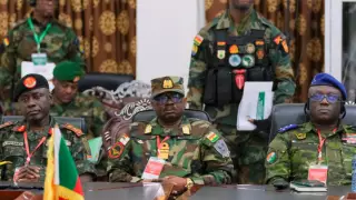 Полиции в Нигере поручили выслать из страны посла Франции