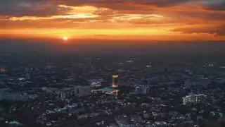 Люди в масках устроили перестрелку в центре Алматы