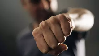 Водитель и пассажиры авто избили пешехода-подростка за грубое высказывание в Павлодаре