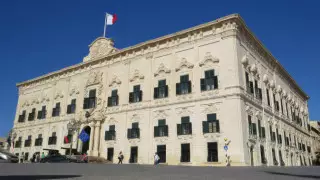 Турист лишился 2400 евро из-за селфи на Мальте