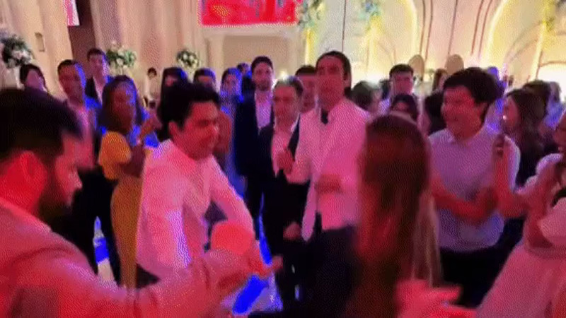 Кадры из видео