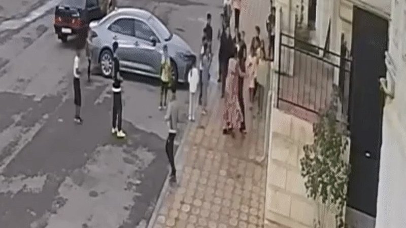 Кадры из видео lada.kz