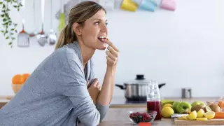 Диетолог дала советы, как правильно питаться осенью