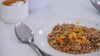 Протухшим мясом кормили в детском саду в Уральске