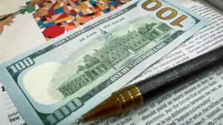 Курс доллара резко вырос на торгах