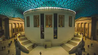 Какие музеи считаются самыми популярными в мире