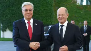 Президент Токаев встретился с канцлером Германии Шольцем