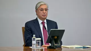 Токаев об Украине: Казахстан выступает за немедленное прекращение военных действий