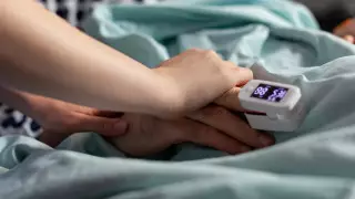 Женщина чуть не умерла от анемии в Алматы