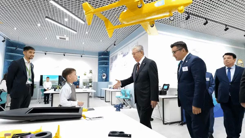 Кадры из видео