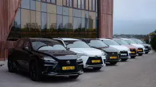 Правила жизни абсолютно нового Lexus RX 500h