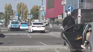 Более 400 человек эвакуировали из торгового центра в Павлодаре