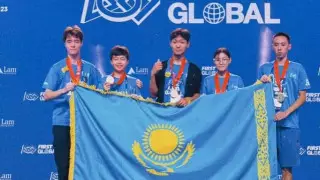 Сборная Казахстана с рекордом стала чемпионом мира по робототехнике