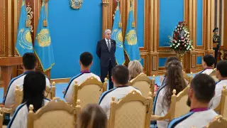"Показатели могли быть лучше": Токаев встретился с призерами Азиады