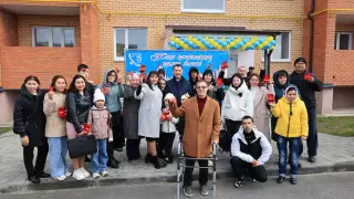 Жителям нового микрорайона Костаная вручили ключи от квартир в арендном доме