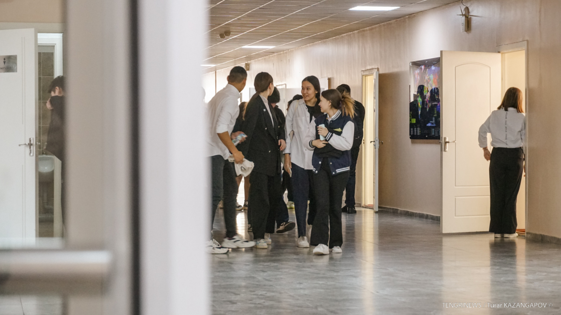 "Не оставлять слепых зон". Глава МВД дал поручение по камерам в школах