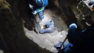 Грунтом засыпало людей в частном доме в Павлодаре: есть погибший