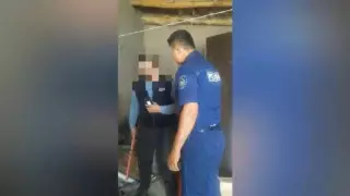 И жене досталось, и полицейскому: домашнего дебошира с боем задержали в Туркестанской области