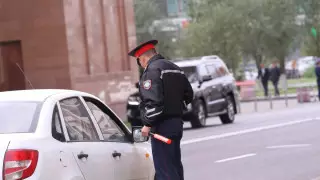 Авто со штрафами на более 700 тысяч тенге задержали в Атырау