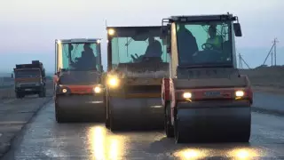 Строительство трассы Караганда - Балхаш затянулось на год