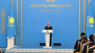 Имена, призыв и предупреждение: о чем говорил Токаев в преддверии Дня Республики