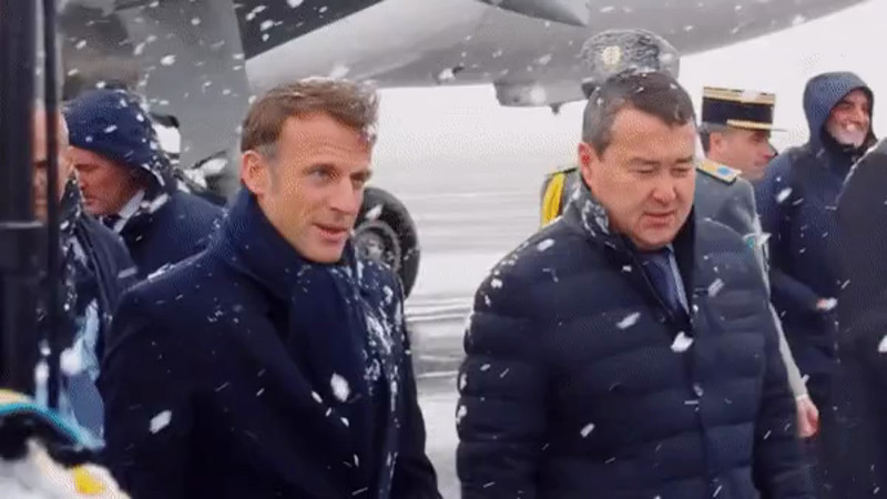 Кадры из видео