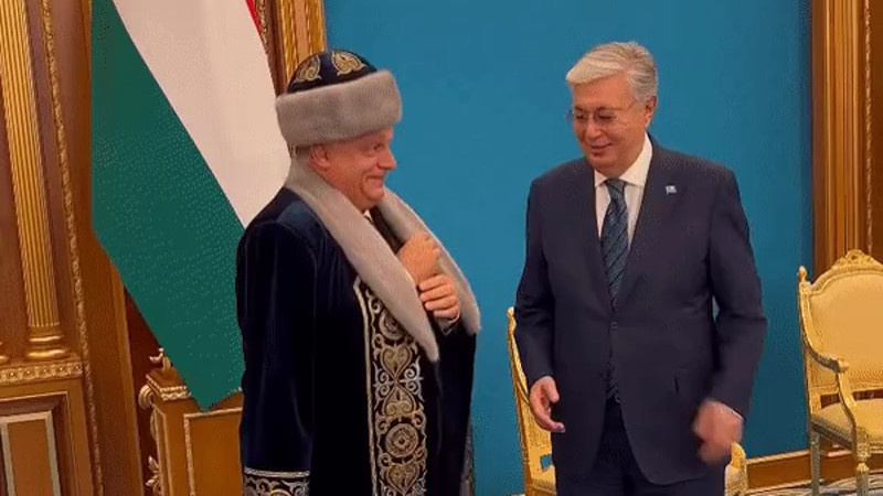 Кадры из видео