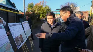 Досаев поручил синхронизировать работы по инженерным сетям, арыкам и укладке асфальта