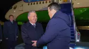 Шавкат Мирзиеев прибыл в Астану
