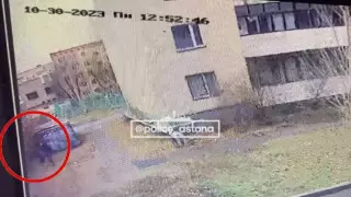 Таксист и прохожий случайно стали "соучастниками" преступления в Астане