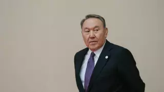 Министра юстиции спросили про привилегии Назарбаева и его семьи