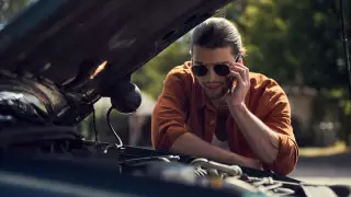 Эксперт перечислил три привычки водителей, которые убивают мотор раньше времени
