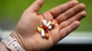 Можно ли отравиться витаминами, объяснил врач