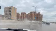Крупный порыв теплосети попал на видео в Актау