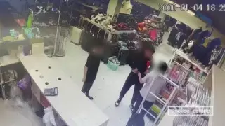 Астанчанин примерил спортивный костюм и сбежал в нем из магазина