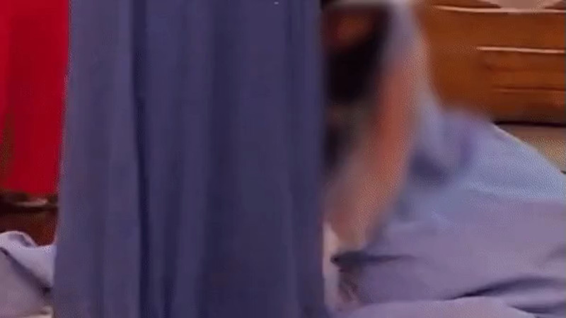 Кадры из видео