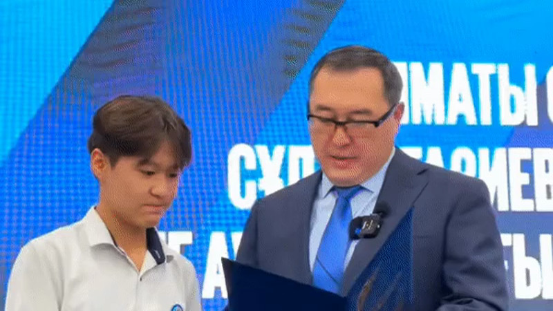 Кадры из видео