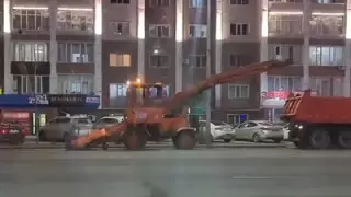 "Вы не видите, но он есть": уборка "невидимого" снега озадачила астанчан
