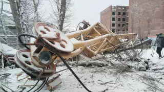 Башенный кран упал в Костанае: появились новые подробности