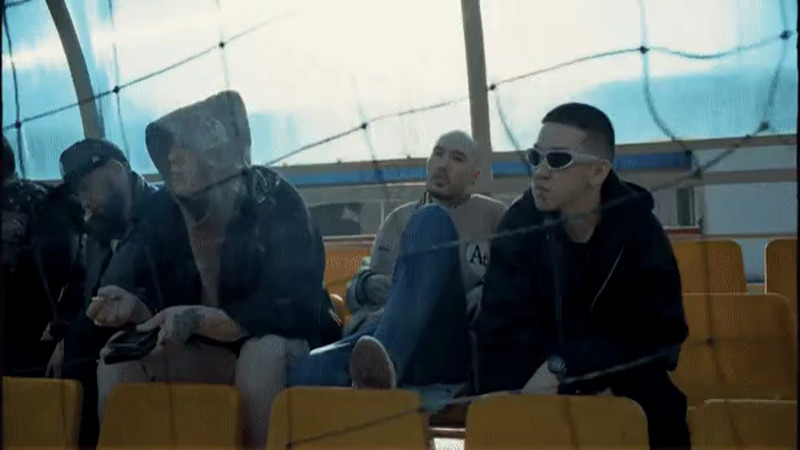 Кадры из видео