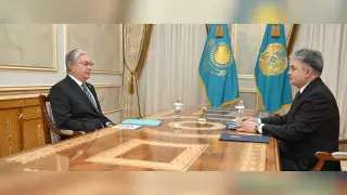 Токаев обсудил создание новых районов с акимом ВКО