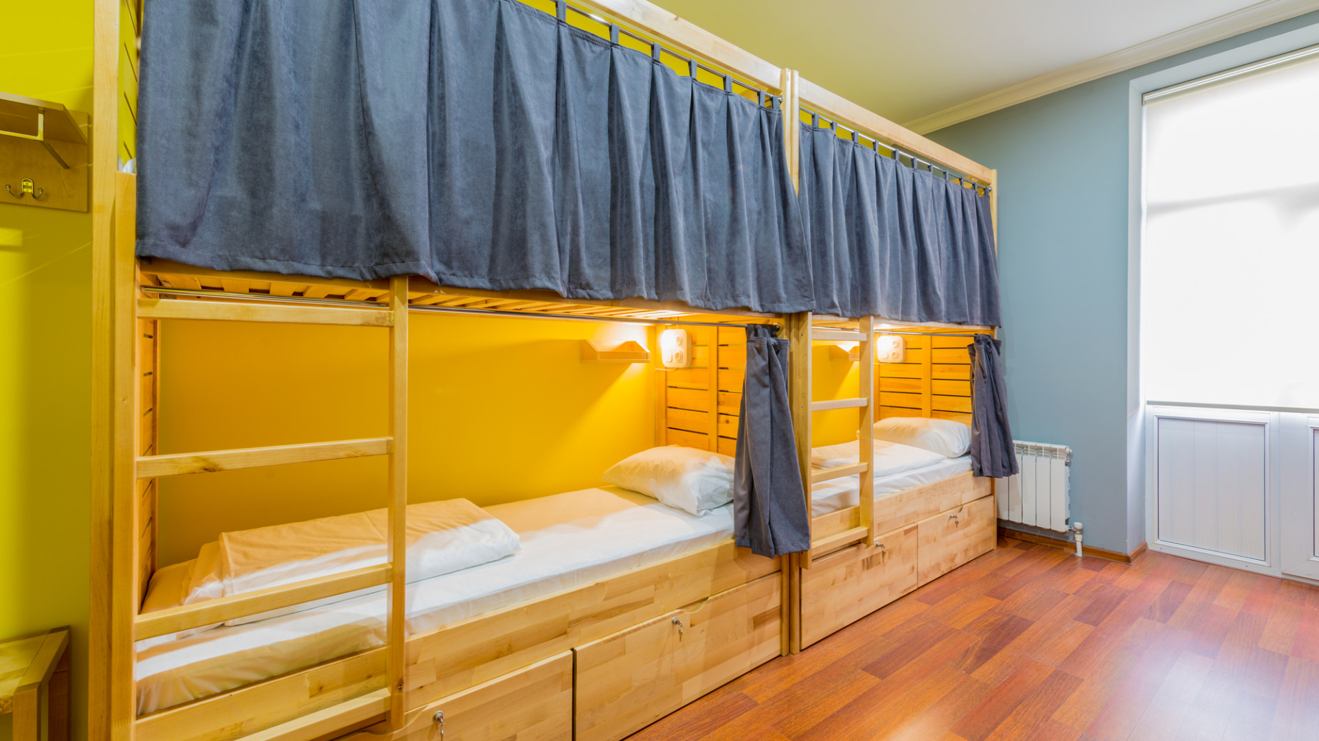 Пожар в Алматы: почему студенты вынуждены были жить в хостеле