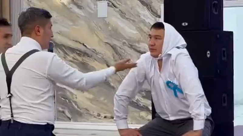 Кадры из видео