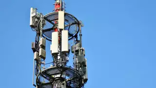 Плохой интернет из-за радиофобии в Казахстане: в Минцифры придумали решение