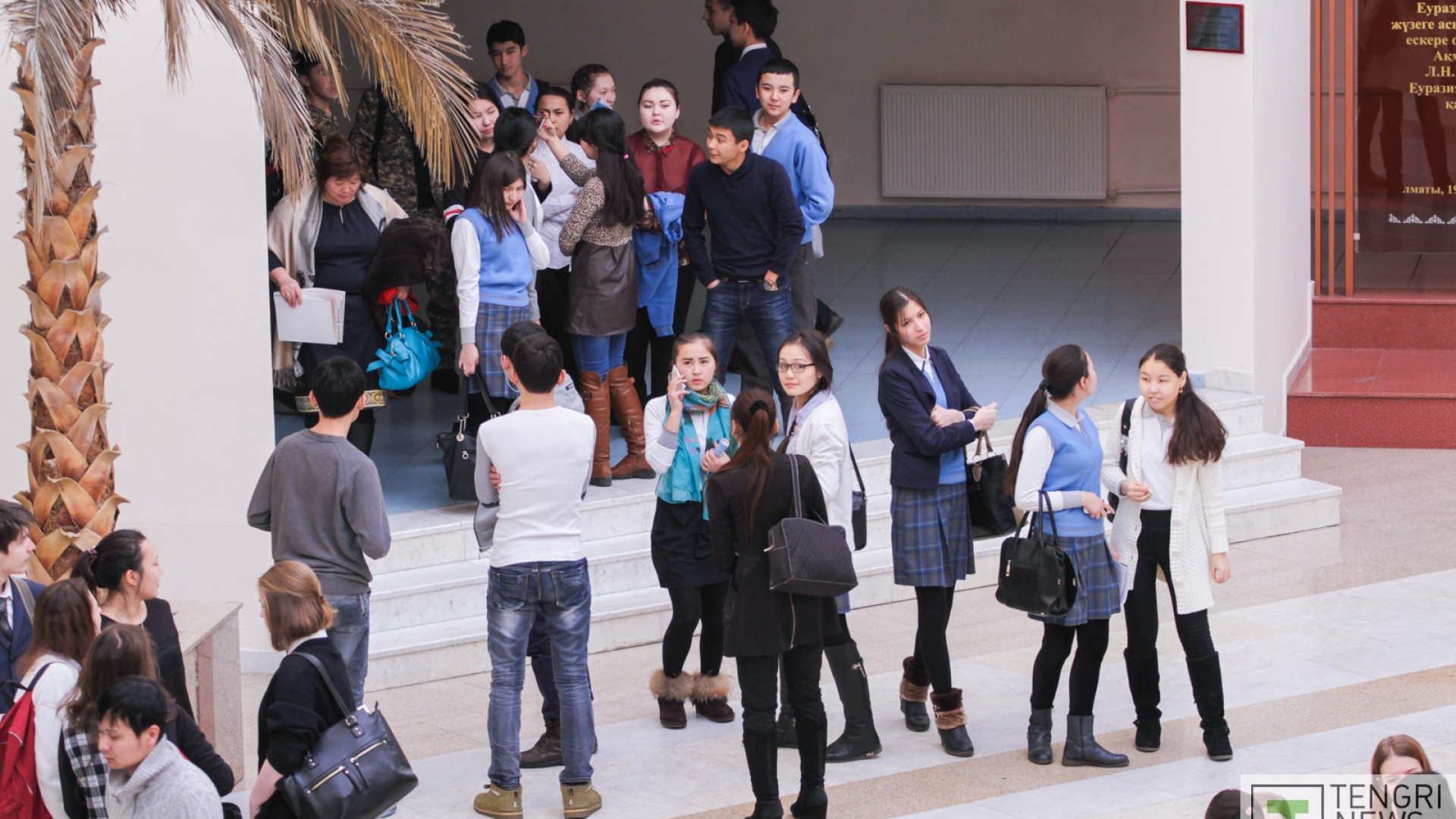 Новые школы, гранты и стипендии: что изменилось в системе образования